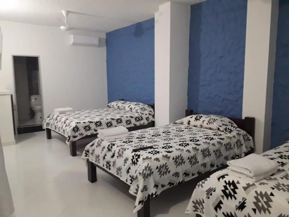 Hotel Tania Caucasia Екстериор снимка